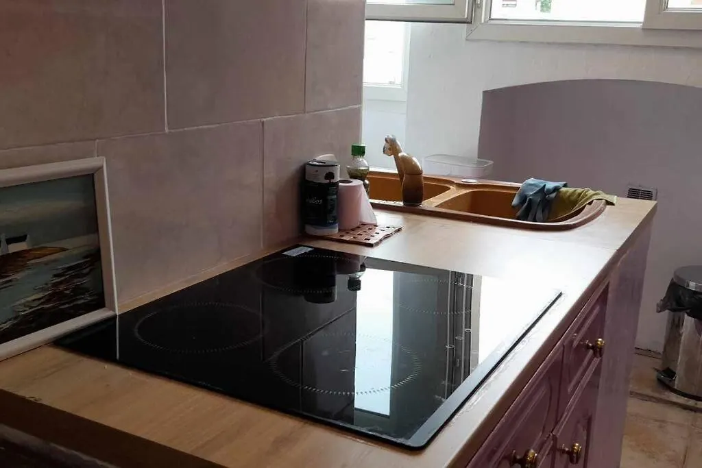 Chambre Privee Dans Un Appartement Pour 1 Personne Toulon 0*,  Franciaország